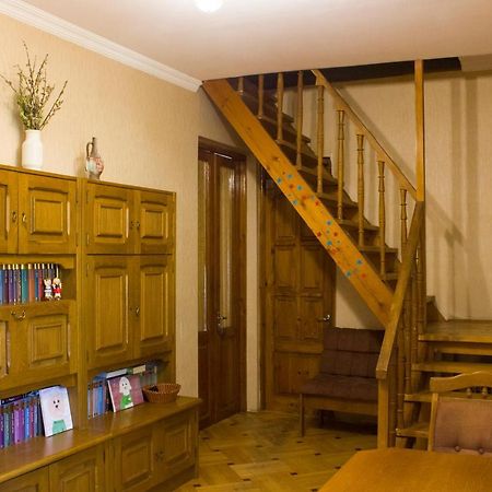 Nino'S Guest House Tbilisi Exteriör bild