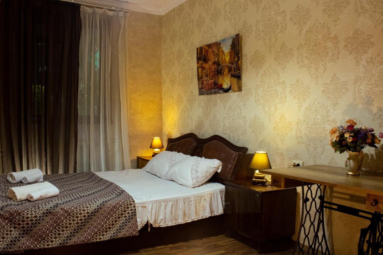 Nino'S Guest House Tbilisi Exteriör bild